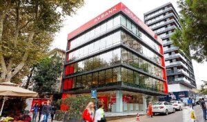 akbank-afet-bolgesinde-sosyal-ve-ekonomik-kalkinmaya-hizmet-ediyor-LURHCVFE.jpg