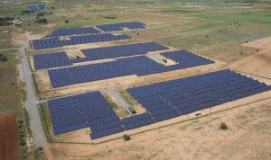 akfen-yenilenebilir-enerjiden-bir-haftada-66-mw-gucunde-uc-hibrit-gunes-santrali-yatirimi-anlasmasi-Z64vFlQq.jpg