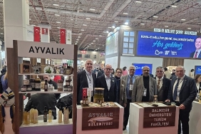 ayvalik-belediyesi-emitt-fuarinda.jpg