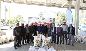 baskan-altay-hayvancilik-yapan-ciftcimize-bu-yil-80-ton-macar-figi-destegi-yapiyoruz.jpg