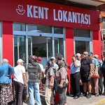 bir-ekmek-15-lira-bucada-4-cesit-yemek-50-lira.jpg