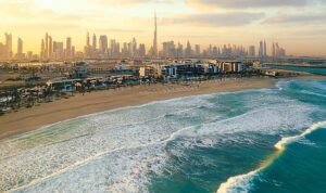 bu-yaz-emirates-ile-dubaiye-ucarak-sehrin-en-heyecan-verici-deneyimlerini-ozel-ayricaliklarla-yasayin-b6e321yR.jpg