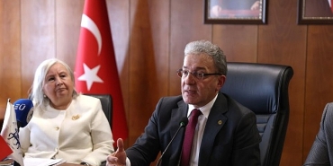 deu-onkoloji-arastirmalarina-kitvak-destegi.jpg