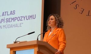 dunyaya-adaptasyonda-annenin-dokunmasi-ve-sefkatli-ses-tonu-etkili-oluyor-zX6N17c9.jpg