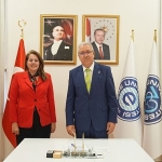 Egeli araştırmacıların ürettiği ‘Sağlıkta Güvenli İlaç Hazırlama Önlüğü’ faydalı model belgesi aldı