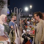 el-emegi-gece-pazari-kadinlara-kazanc-kapisi-oldu.jpg