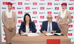 emirates-brezilya-ve-arjantin-seferlerini-artirirken-azul-havayollari-ile-sadakat-programi-ortaklik-anlasmasi-imzaladi-3DyZtJFR.jpg