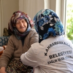 evde-saglik-hizmetleri-devam-ediyor.jpg