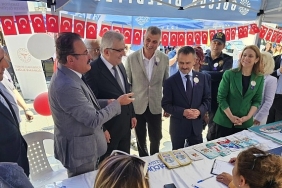 golcukte-saglik-sokagina-yogun-ilgi.jpg