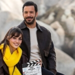 Hande Erçel ve Barış Arduç’un başrollerinde yer aldığı ‘Aşkı Hatırla’ dizisi çok yakında Disney+’ta!