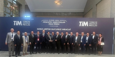 ihracat-sampiyonlarinin-11-tanesi-egeli-ihracatcilar-oldu.jpg