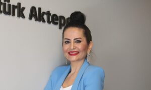 kilo-vermek-icin-yemekten-10-dakika-once-bir-bardak-su-icin-KjcQAG6v.jpg