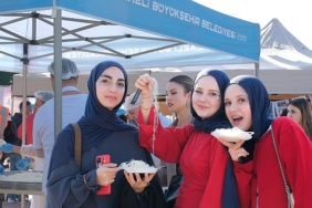 KOÜ’lü gençler Büyükşehir’le enerji depoluyor;  ‘Gelin Tanış Olalım’da eğlence başladı