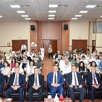 kuru-incirin-taraflari-calistayda-bulustu.jpg