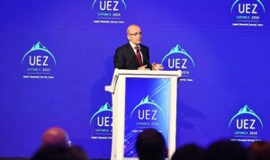 mehmet-simsek-enflasyon-yaz-aylarinda-hizli-bir-sekilde-dusecek-GWKykNum.jpg