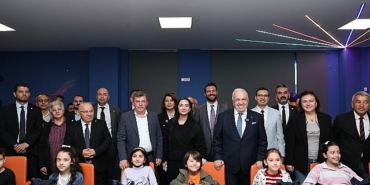 Nilüfer Belediyesi Dijital Deneyim Merkezi Açıldı