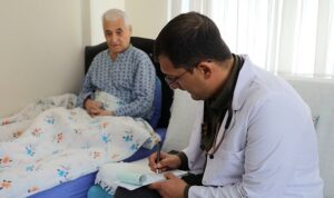 sezen-elcik-buyuksehirin-evde-bakim-ve-recete-yazma-hizmeti-ile-hayatimiz-kolaylasti-za7vSebb.jpg