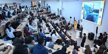 SÜ Tıp Fakültesi Öğrencileriyle Buluşan Başkan Altay:  “Boykot Konusunda Daha Fazla Hassasiyet Gösterelim”