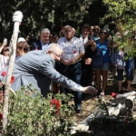 Tuncel Kurtiz, Edremit’te ki mezarı başında anıldı