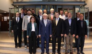 tutun-sektoru-2024-yilinda-1-milyar-dolar-ihracat-hedefliyor-vmM3YRH3.jpg