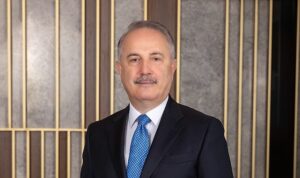 vakifbank-2023-yilinda-63-milyar-dolar-ile-yurtdisindan-en-cok-kaynak-saglayan-banka-oldu-vWAL9bEv.jpg