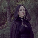 Yasemin Uğurlu’dan Yeni Tekli: “Kızıl Topraklar”